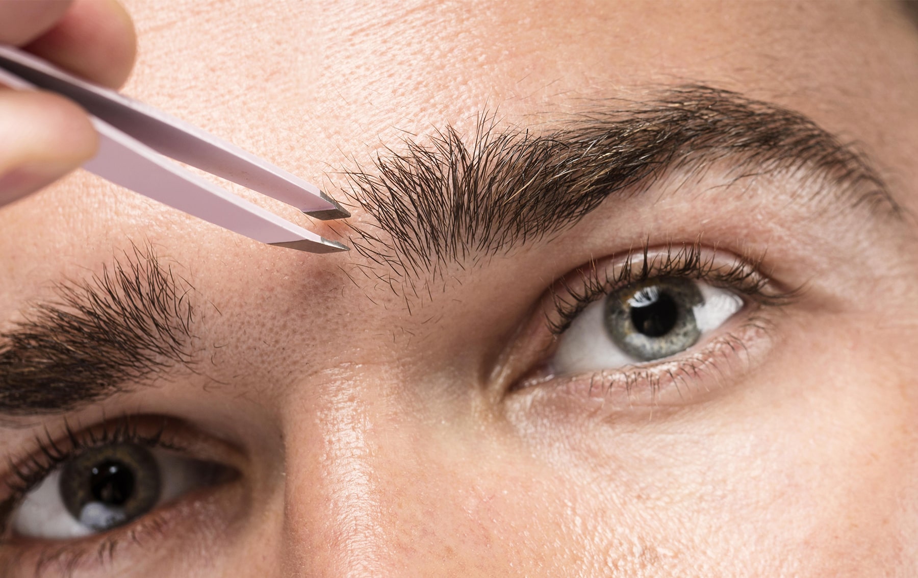 چگونه با روغن های طبیعی ابروهای پرپشت داشته باشیم؟ 20 how to get thick eyebrows with natural oils 08